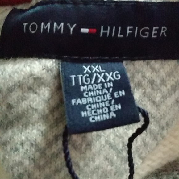 Tommy Hilfiger Sweater - Picture 13 of 13
